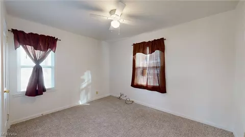 804 Kickapoo Ave, Akron, OH 44305 photo 9