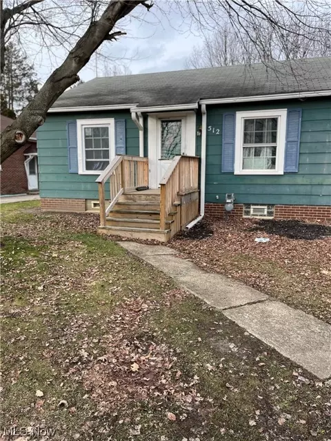 512 W 30th, Lorain, OH 44055