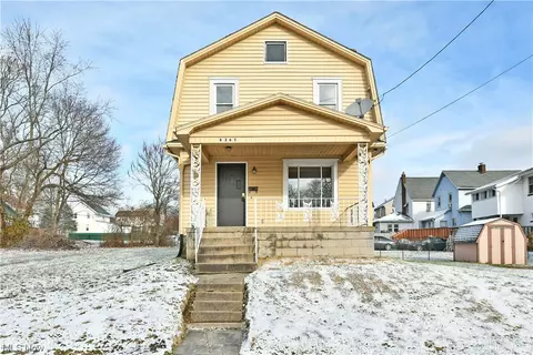 8265 Erie St, Masury, OH 44438