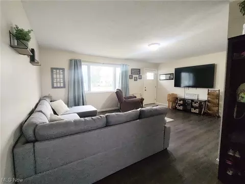 4233 Sabin Dr, Rootstown, OH 44272 photo 9