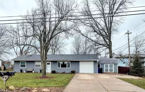 4233 Sabin Dr, Rootstown, OH 44272 photo 2