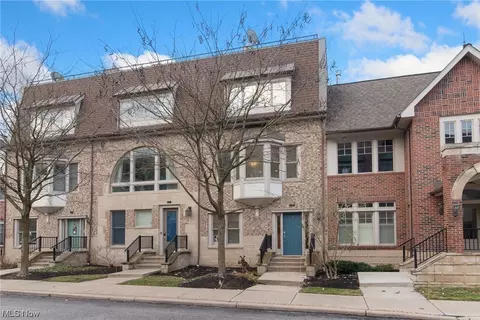 104 Vine St, Westlake, OH 44145