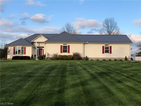 4738 State Route 46, Cortland, OH 44410