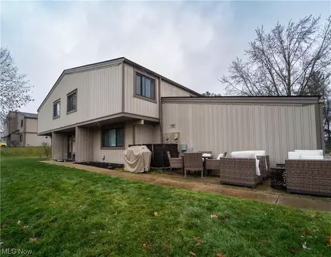 11962 Harbour Lgt, North Royalton, OH 44133