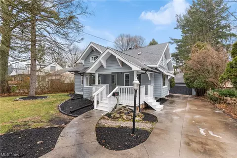 3561 Williamson Rd, Stow, OH 44224