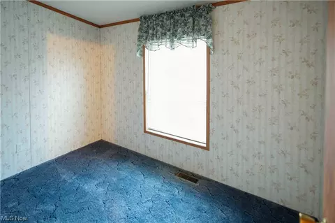 156 Oakwood Dr, Beloit, OH 44609 photo 17