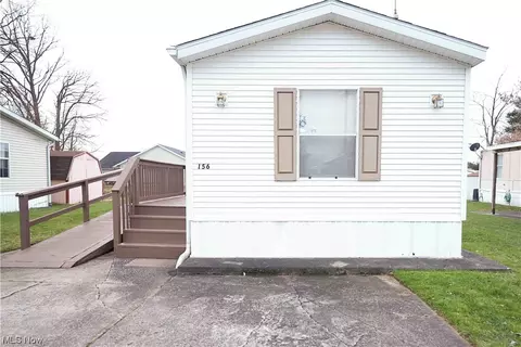 156 Oakwood Dr, Beloit, OH 44609 photo 3