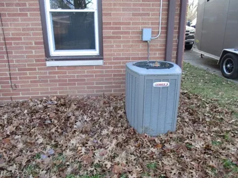 150 Centervale Ave, Boardman, OH 44512 photo 12
