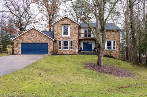1430 Lakewood Cir, Washington, WV 26181