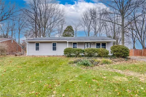 3581 Hanover Dr, Kent, OH 44240