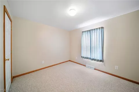 6037 Gerald Rd, Saybrook, OH 44004 photo 15