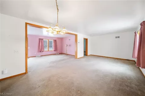 6037 Gerald Rd, Saybrook, OH 44004 photo 9
