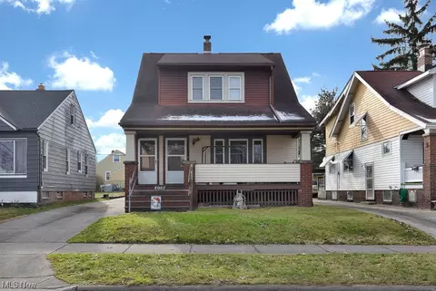 8007 Snow Rd, Parma, OH 44129