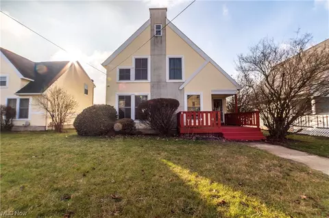 578 Rubber St, Barberton, OH 44203