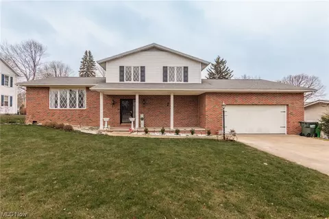 72 Heritage, Tallmadge, OH 44278