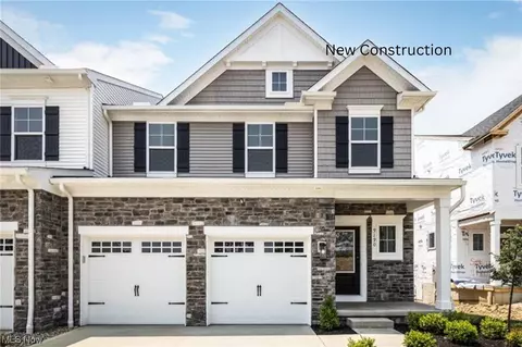 9190 Ledge View Ter, Broadview Heights, OH 44147