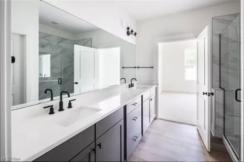 Bath - 9190 Ledge View Ter, Broadview Heights, OH 44147 photo 1 of 5