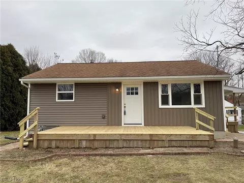 30220 Lisbon St, Hanoverton, OH 44423