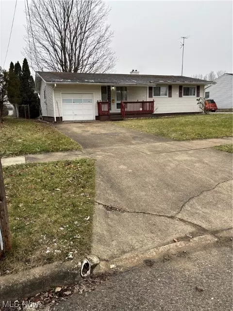 3121 Merriweather, Warren, OH 44484