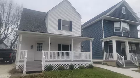 3305 Searsdale Ave, Cleveland, OH 44109
