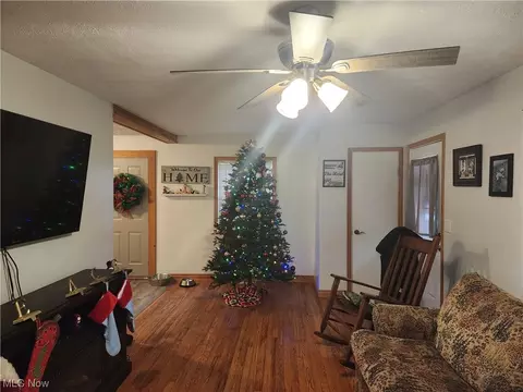 1505 Gladding Ave, Ashtabula, OH 44004 photo 3