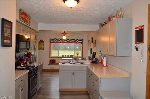 1505 Gladding Ave, Ashtabula, OH 44004 photo 6
