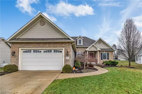 8744 Wild Flower Way, Mentor, OH 44060