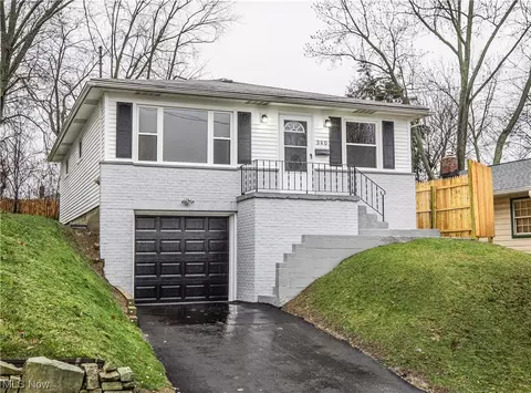 340 Hillman, Akron, OH 44312