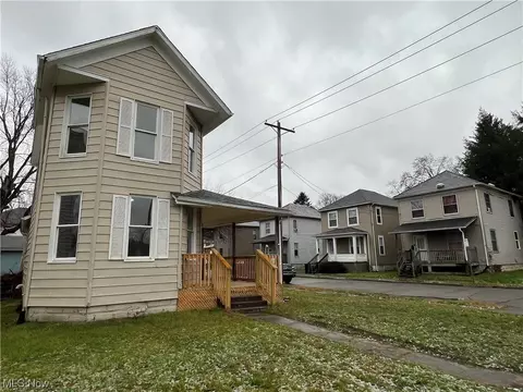 758 Westbourne, Zanesville, OH 43701