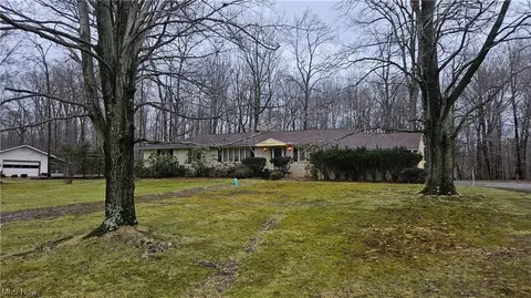 2835 Forest, Willoughby Hills, OH 44094 photo 15