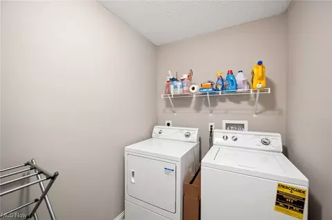 160 Larimar Dr, Willowick, OH 44095 photo 16