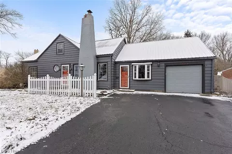 1736 Westview NE, Warren, OH 44483