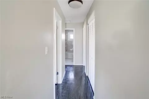 Entry Way - 4687 E 177th St, Cleveland, OH 44128 photo 1 of 1