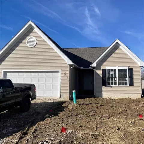 286 East Lake Drive, Lagrange, OH 44050