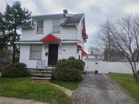 18902 Pawnee Ave, Cleveland, OH 44119