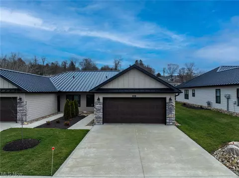 1005 Sycamore Ln, Millersburg, OH 44654