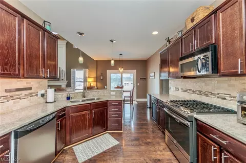 Kitchen - 4365 Apple Orch, Rootstown, OH 44272 photo 2 of 2