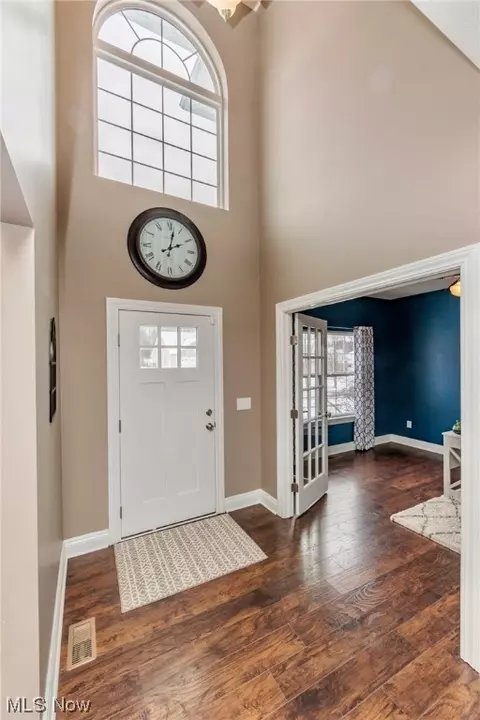 Entry Way - 4365 Apple Orch, Rootstown, OH 44272 photo 2 of 5