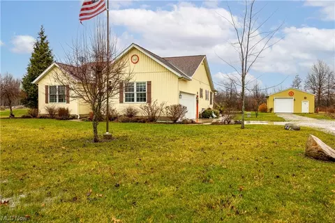 41038 Parsons Rd, Lagrange, OH 44050 photo 2