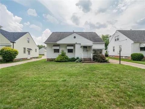 13304 Woodward Blvd, Garfield Heights, OH 44125