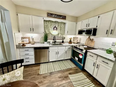 816 Pearson Cir #2, Boardman, OH 44512 photo 16