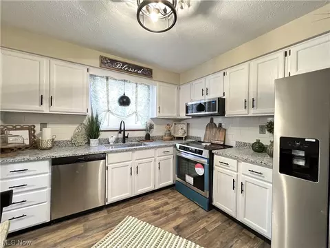 816 Pearson Cir #2, Boardman, OH 44512 photo 13