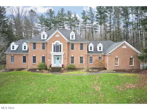 3964 Forest Ridge Dr, Richfield, OH 44286