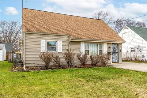 708 Root Rd, Lorain, OH 44052 photo 1