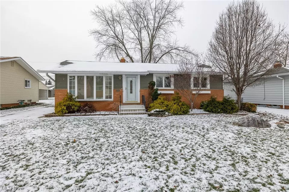 6852 Tobik Trl, Parma Heights, OH 44130 | 25 Photos - Movoto