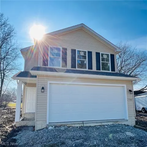 S/l 32 State Street, Elyria, OH 44035