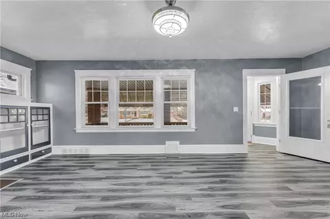 17225 Libby Rd, Maple Heights, OH 44137 photo 15