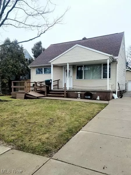 15640 Pike Blvd, Brook Park, OH 44142