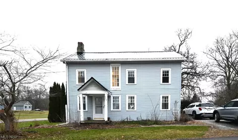 9065 12th St, North Benton, OH 44449