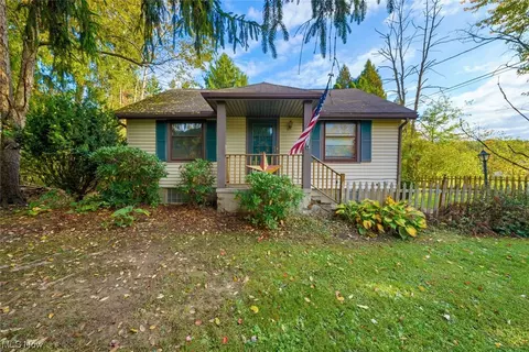 8867 Ravenna Rd, Twinsburg, OH 44087